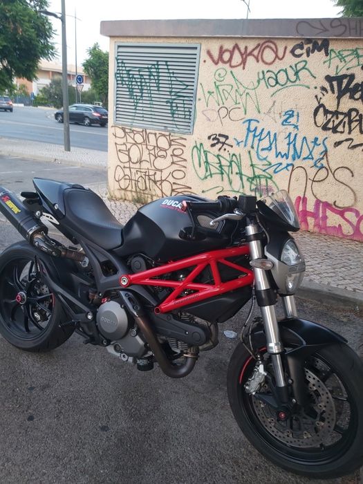 Ducati Monster 796 ABS