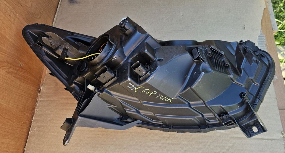 Reflektor lampa przód przednia lewa kierowcy Renault  Captur I 1 Eu Oryginał