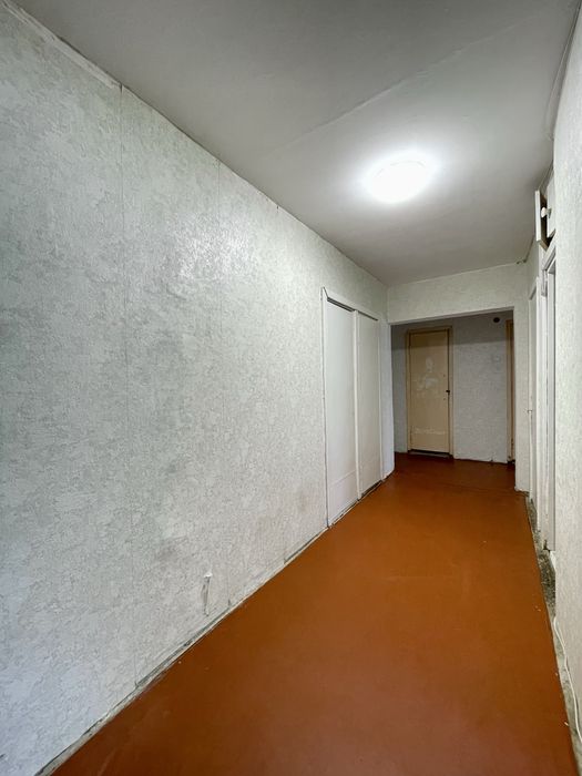 Продається простора 3 кімнатна квартира в районі 5/5 з АГВ