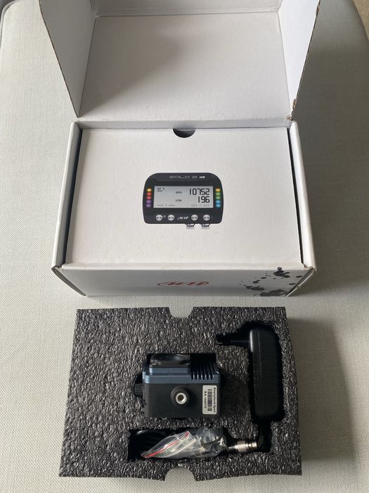 AIM Motorsport  SOLO2+SmartyCam 3 Trackday Kit