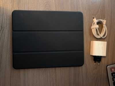 iPad Pro 12.9” M1, 5th generation– Excelente Estado – Capa + Carregador USB‑C – €550