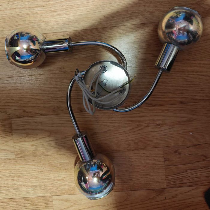Nowoczesna lampa spiralna – Chrom + 3 szklane kule – Komplet z LED