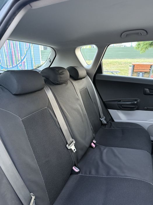 Автомобіль Kia ceed