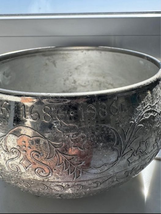 Продам Мельхиоровые ложки и миску