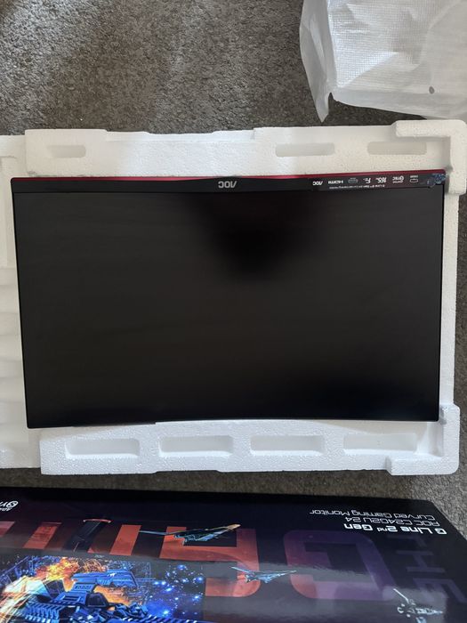 AOC C24G2U 24” Curvo Gaming 165Hz | Full HD | 1ms | FreeSync HD