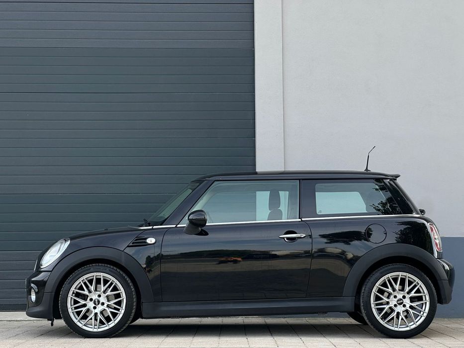 MINI 3 Portas One D