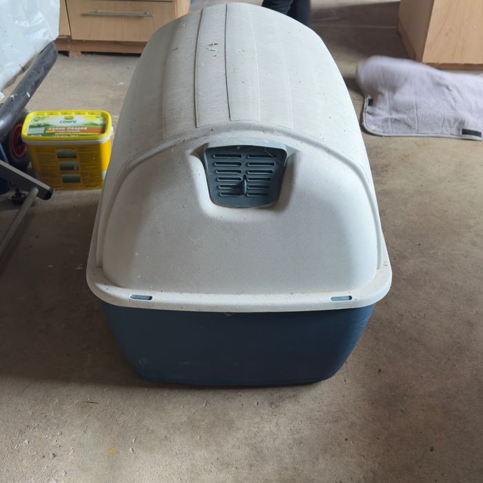 2 casotas de cāo - de plastico