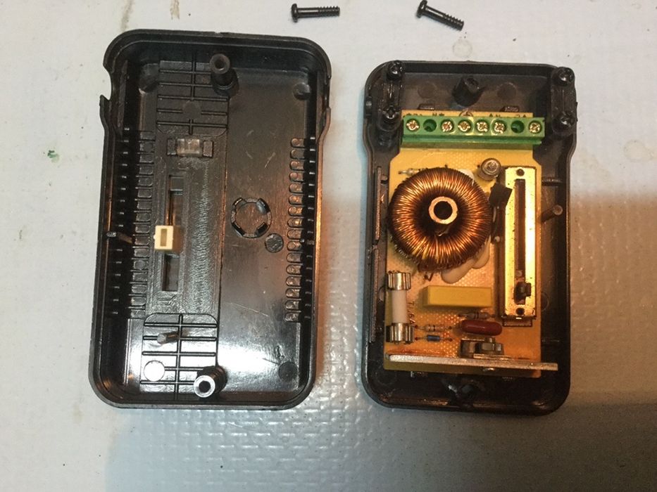 Regulador de luz de chão