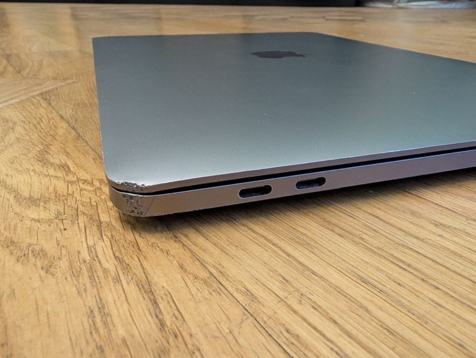 MacBook Pro 2018, 13",  і5, 8/512  Гб.