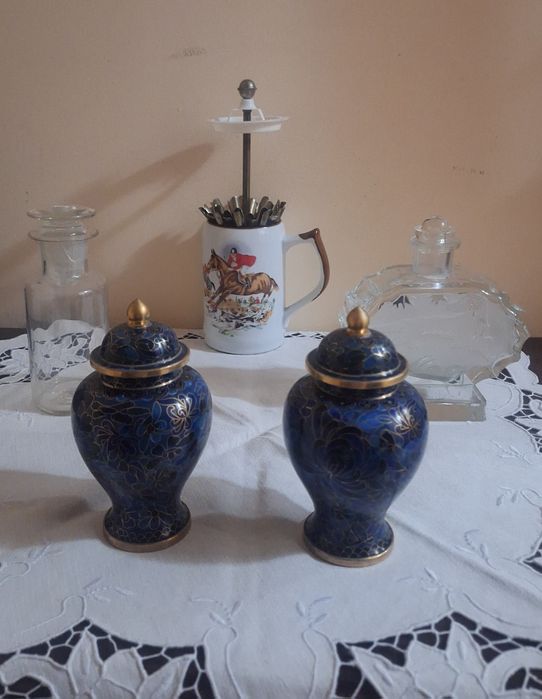 Varias peças antigas, desde 6€.