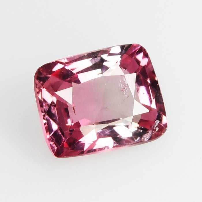 Pedra preciosa Spinel 0.78ct rosa vivo intenso