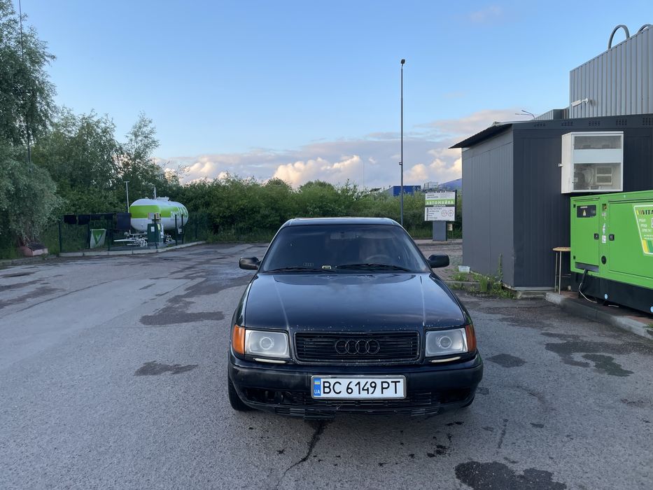 Продам ауді 100с4