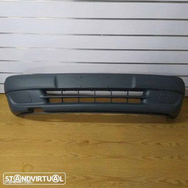 Para-choques Citroen Saxo modelo: 1996 até 2003 novo