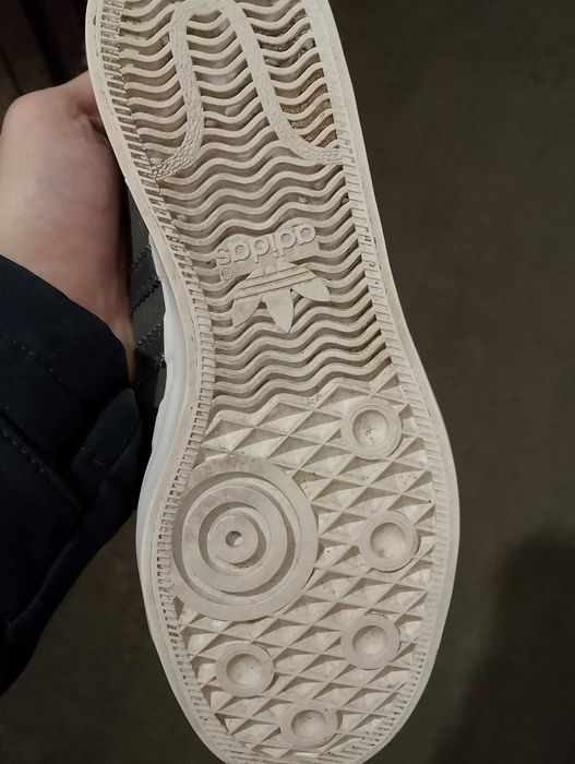 ADIDAS. Buty damskie.