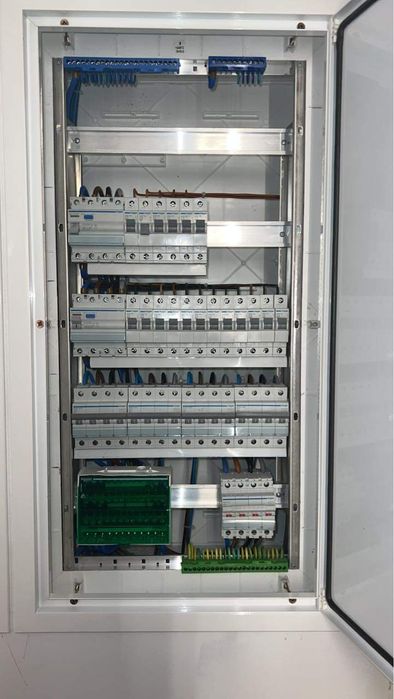 Serviços ar condicionado e eletricidade