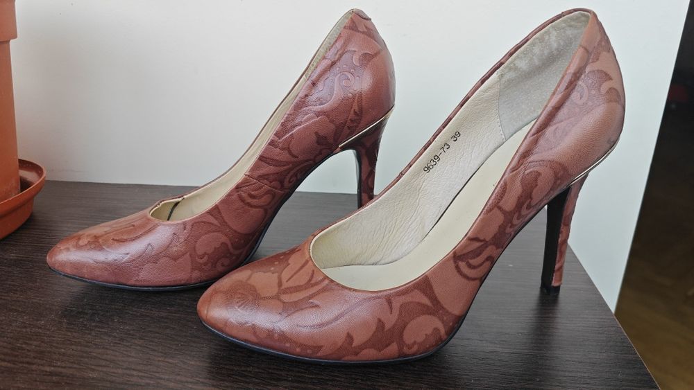 Жіночі туфлі vitto rossi