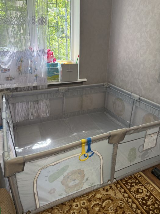 Дитячий манеж 150 на 180