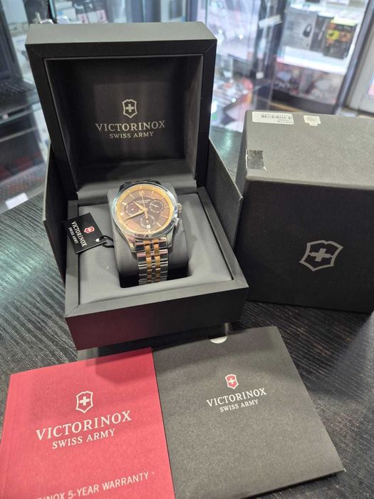 Zegarek Victorinox Alliance Chronograph 249116