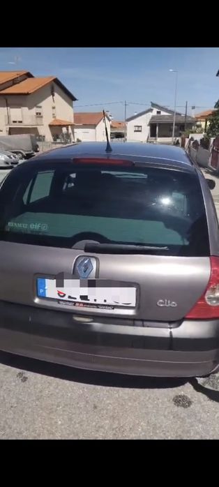 Renault clio 1.2514856427685816321