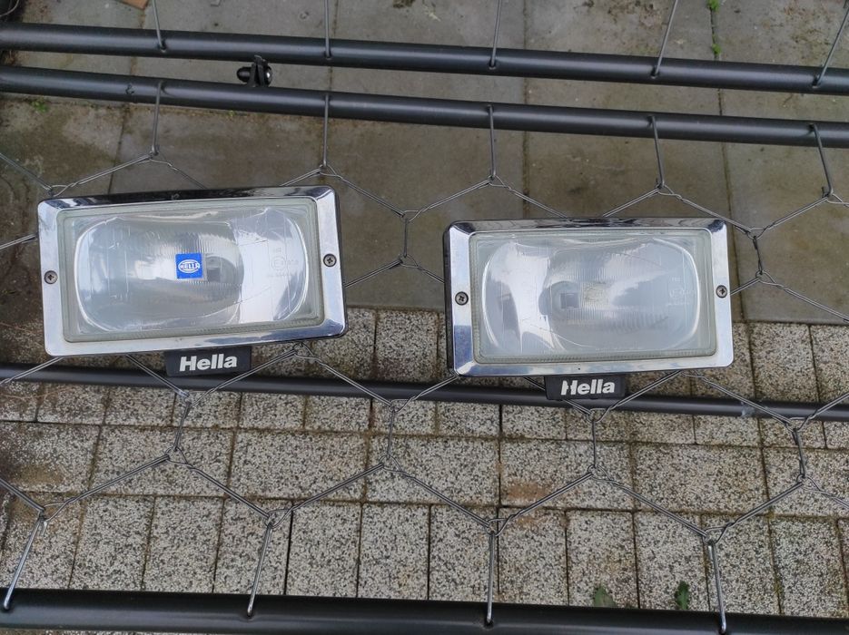 Hela halogeny nie uszkodzone