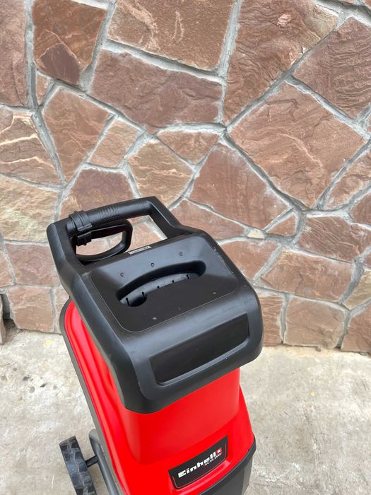 Садовий подрібнювач Einhell GC-KS 2540 ножовий бу ,без сумки