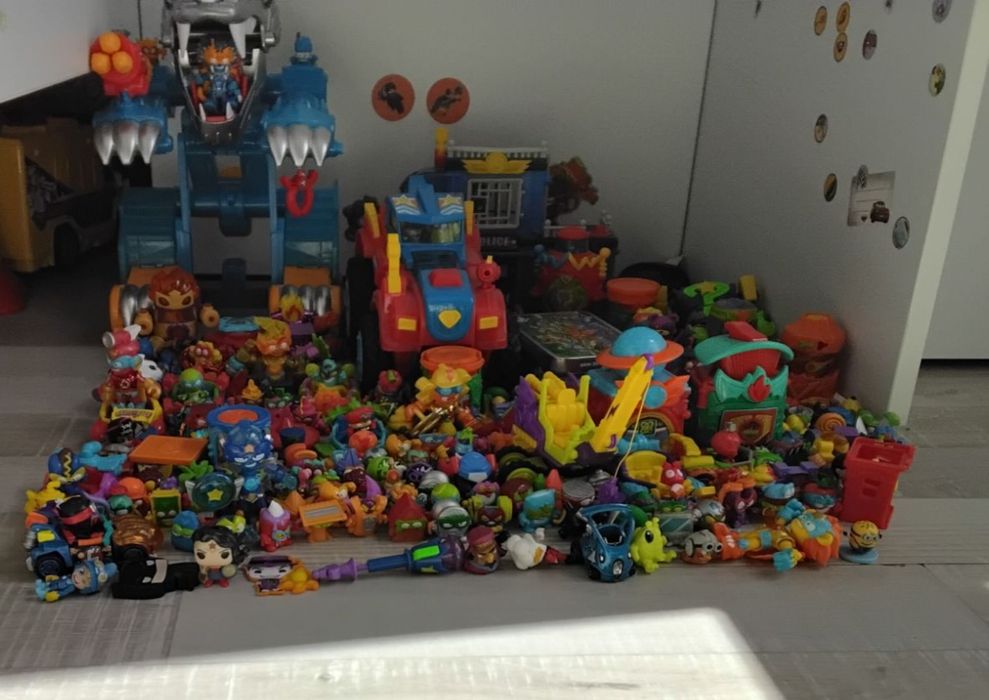 Duży zestaw Super zings auto, miasto...