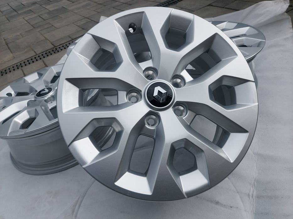 NOWE Alufelgi 16 cali 5x114.3 Renault Trafic III Vivaro Duster