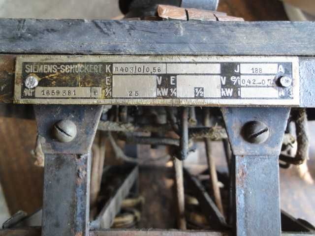 Przełącznik elektryczny Siemens-Schuckert zabytkowy.