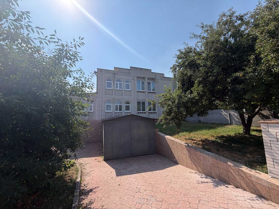Продаж капітального будинку в м. Яготин