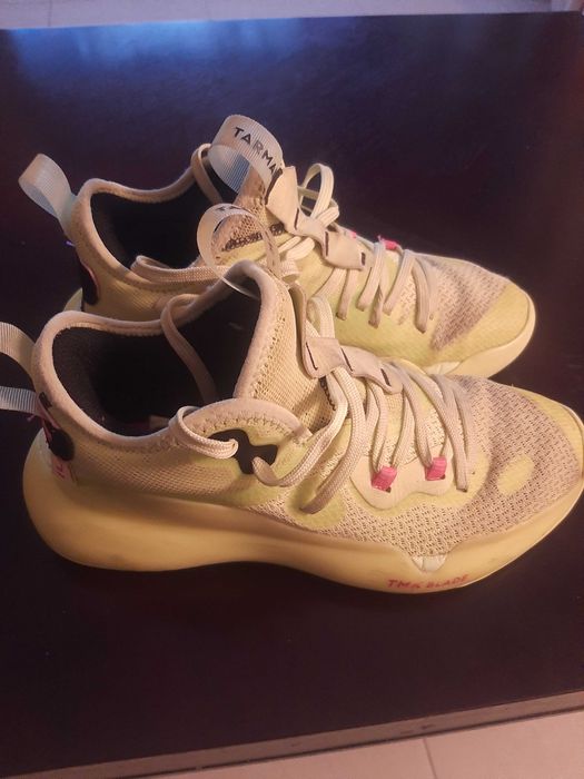 Sapatilhas para criança