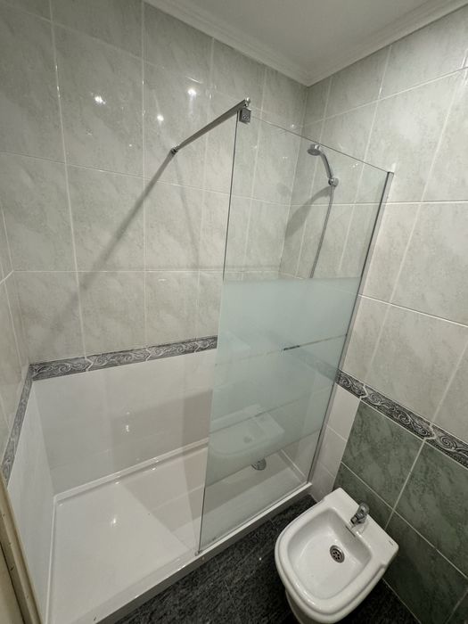 Quarto compartihado CUSTOIAS. (Sem caução)