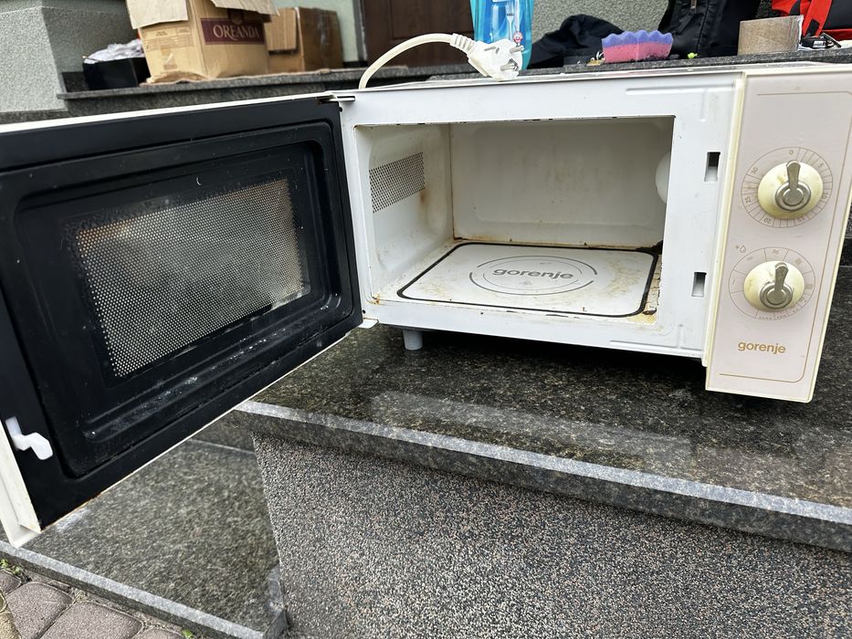 Мікрохвильова піч Gorenje