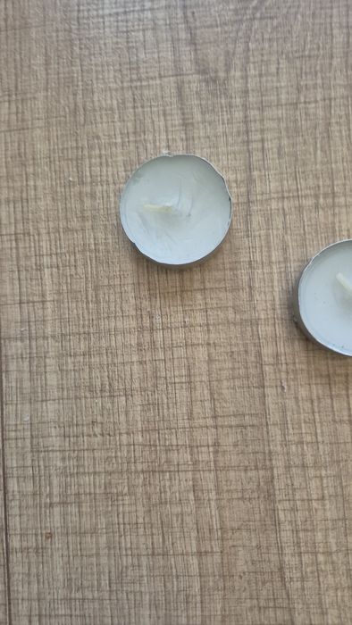 Кругла парафінові свічка