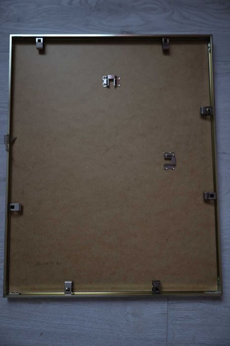 Plakat w złotej ramie lawendowe pole 40 cm x 50 cm