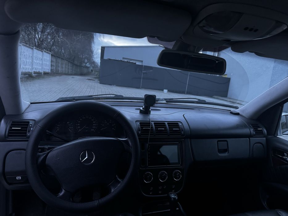 Mercedes-Benz ML270 2003