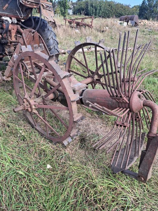 Продається картоплекопач, за 8000гр,н є торг