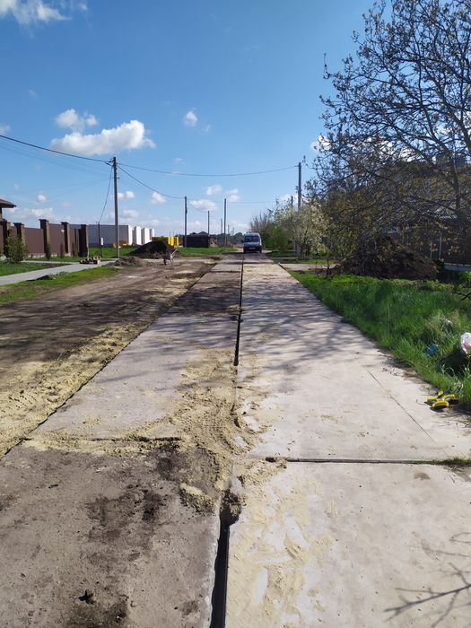 Монтаж дорожных плит.Укладка плит. - Будівельні послуги Суми на Olx