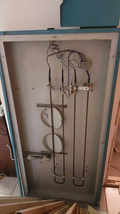 Прасувальний стіл  + парогенератор