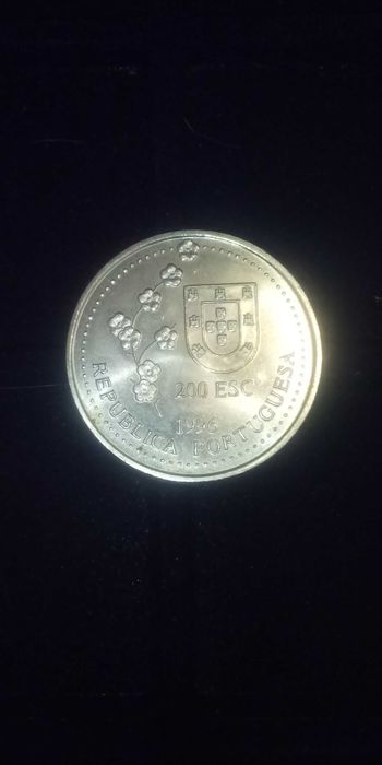 200 escudos Taiwan 1996