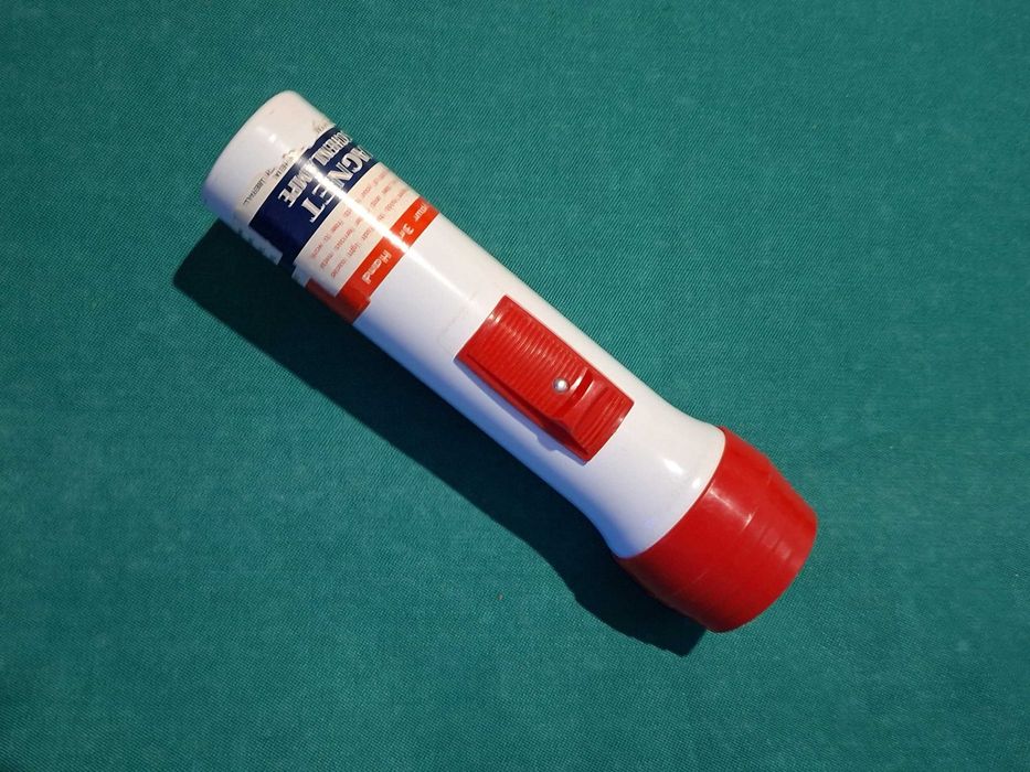 Lote de 4 Lanternas magnéticas, vintage, New Old Stock (NOS)