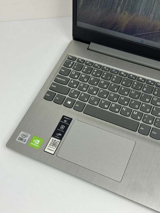 Lenovo IdeaPad 3 15 / i3-10110U / 8GB / SSD 512GB / NVIDIA