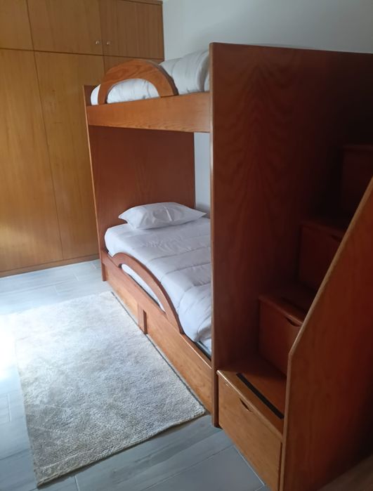 Quarto  para Arrendamento Mensal  a estudantes universitários e jovens trabalhadores