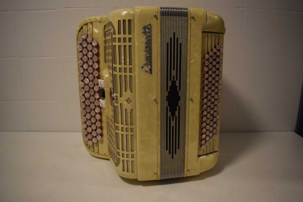 Acordeao Crucianelli 2 Voz. 80 Baixos N 155