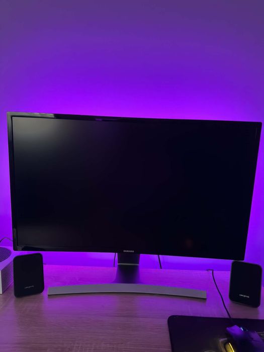 Monitor SAMSUNG 27’