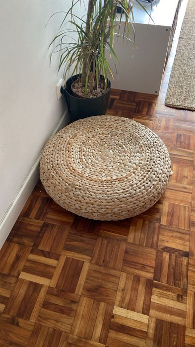 Recheio de casa!! Rack , Roupeiro e Puff - VALOR DE CADA NA DeSCRIÇÃO.