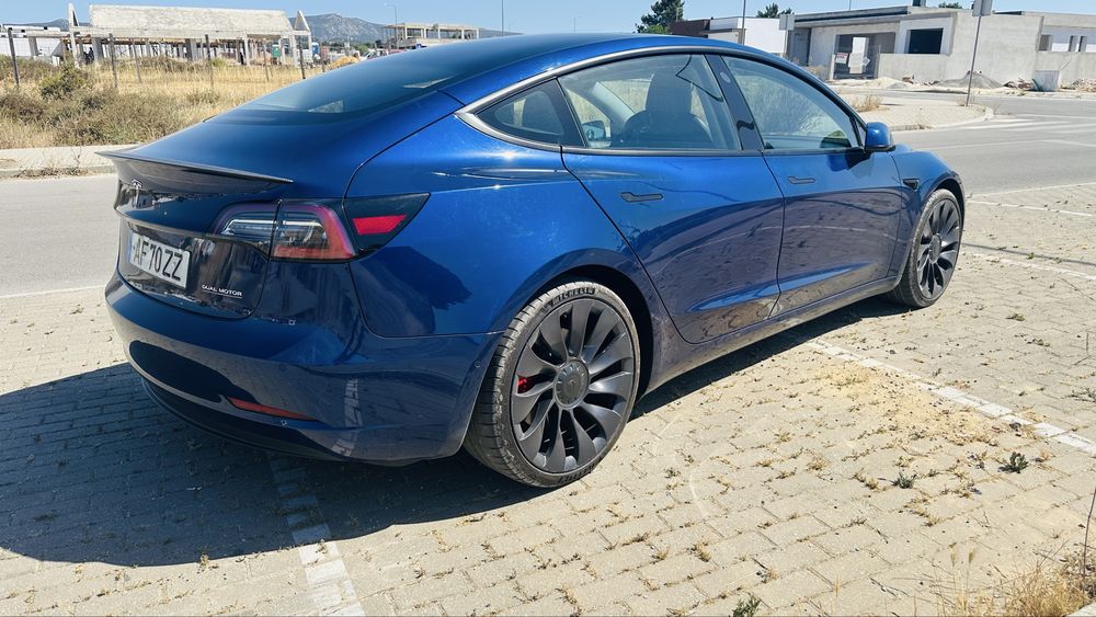 Tesla Model 3 — fotografia 5