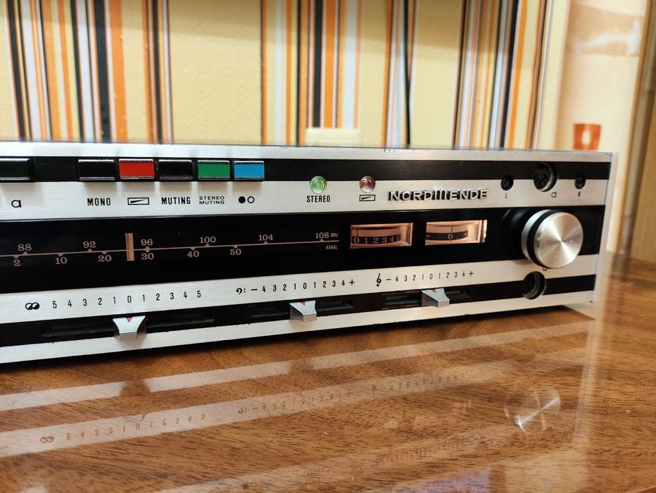 Усилитель ресивер Nordmende 7500ST, стрелочные индикаторы, 11кг звука