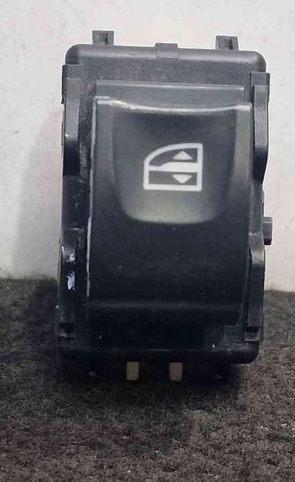 Comando / Botão / Interruptor Vidros Frente Direito - RENAULT CLIO IV