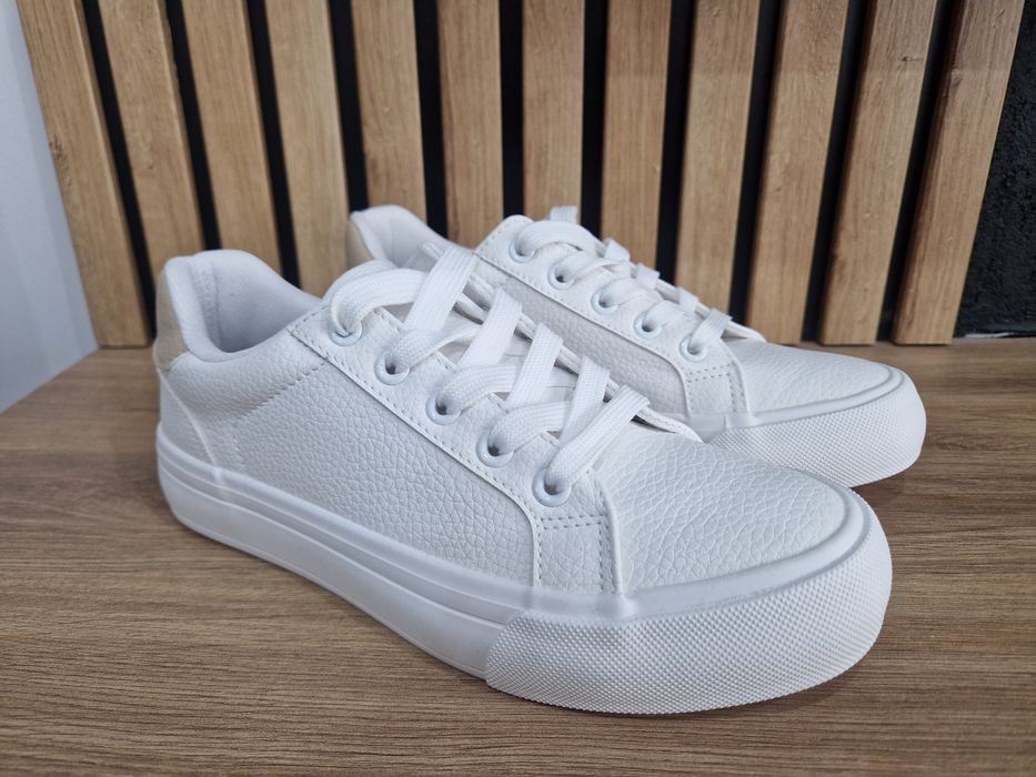 Nowe sneakersy Mohito roz. 36