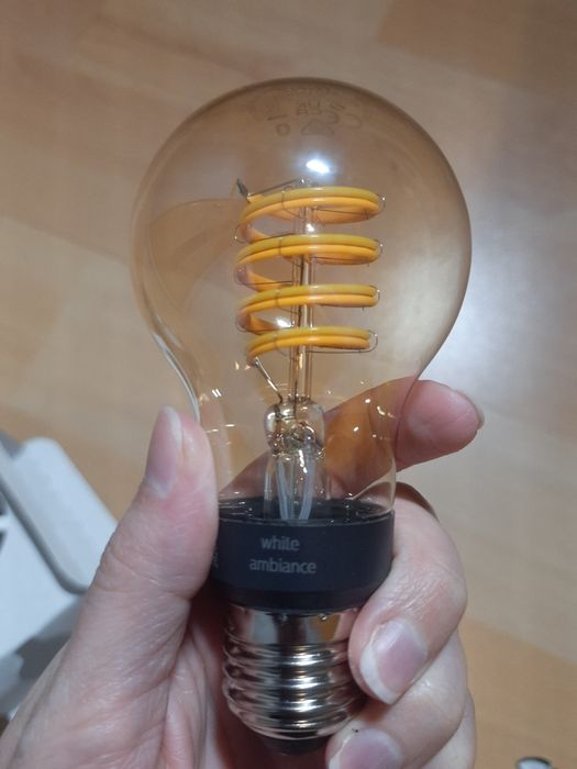 Żarówka Philips Hue White Ambiance E27 7W